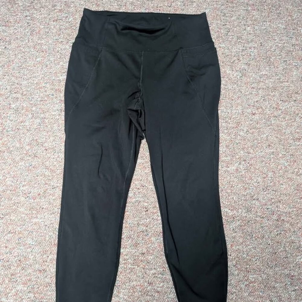 Livi Active leggings with pockets size 14/16